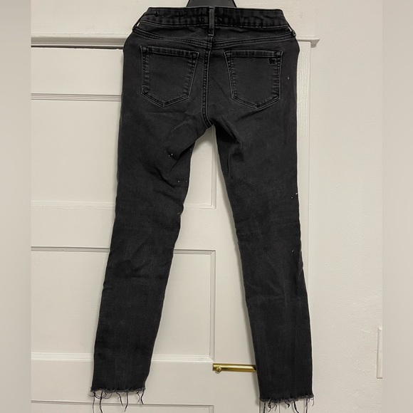 EUC Women’s Size 25 Jessica Simpson Kiss Me Super Skinny Jeans With Fringed Legs - Picture 2 of 12